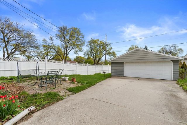 2706 71st STREET, Milwaukee, WI 53219