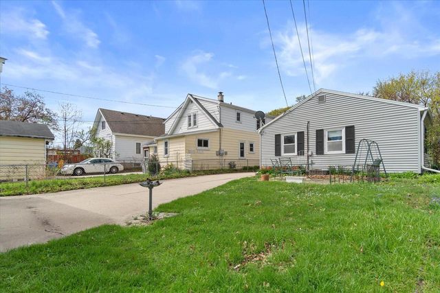 2706 71st STREET, Milwaukee, WI 53219
