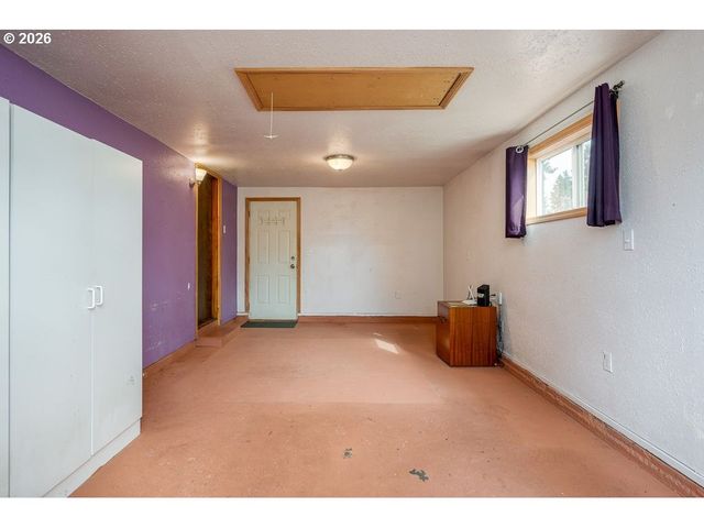 6943 Se TENINO St, Portland, OR 97206