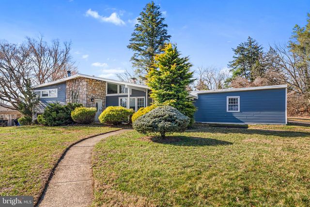 8308 COBDEN RD, Glenside, PA 19038