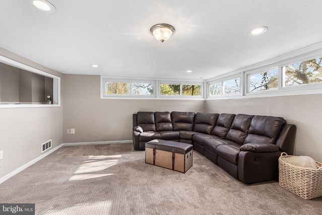 8308 COBDEN RD, Glenside, PA 19038
