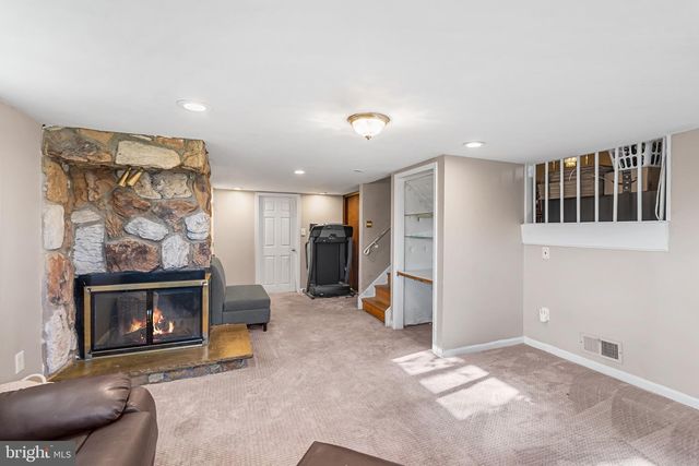8308 COBDEN RD, Glenside, PA 19038
