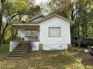 109 Hillside Drive, Chickasaw, AL 36611