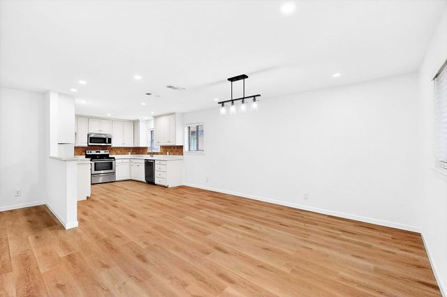 7609 Deaver Drive, North Richland Hills, TX 76180