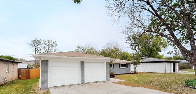 7609 Deaver Drive, North Richland Hills, TX 76180