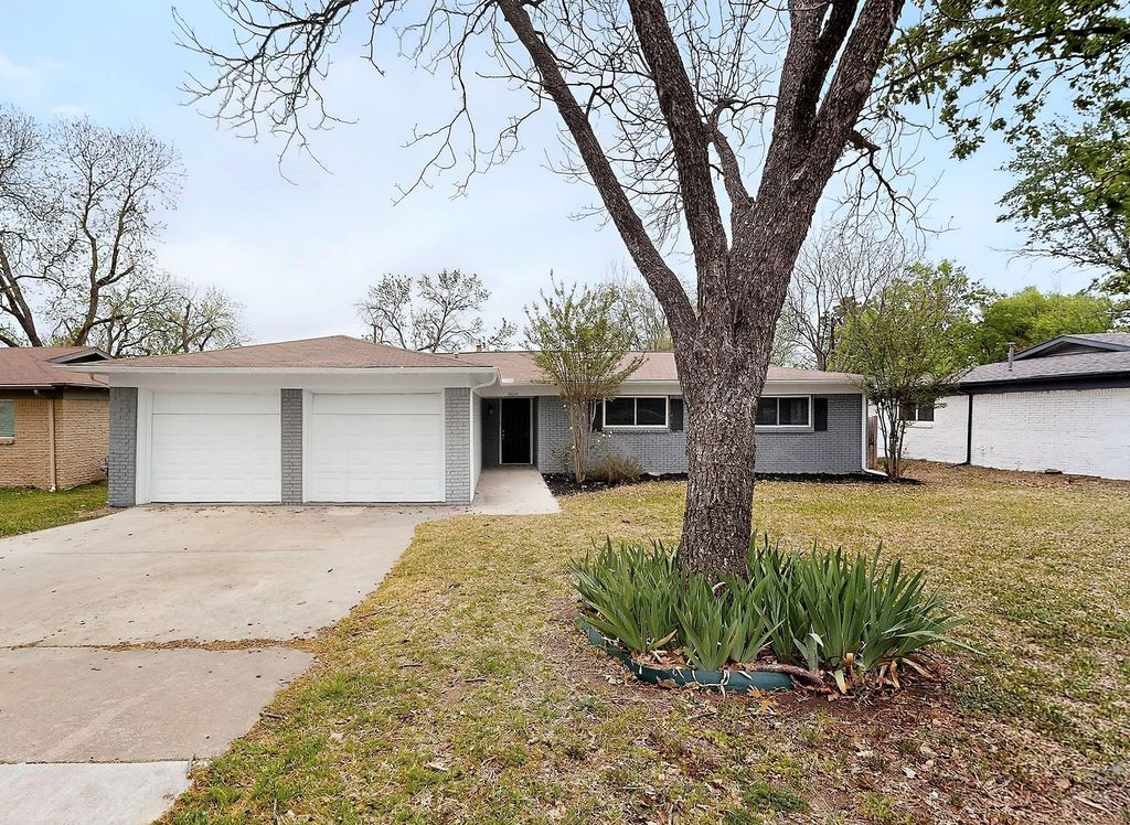 7609 Deaver Drive, North Richland Hills, TX 76180