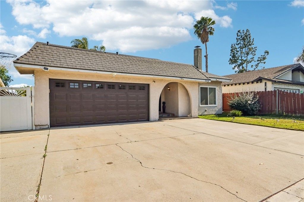 Image 2 of property listing at 20226 Lanark, Winnetka, CA 91306