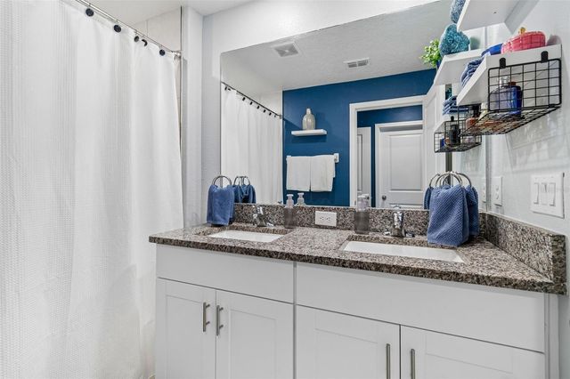 852 TENNYSON MILL CIRCLE, Tampa, FL 33619