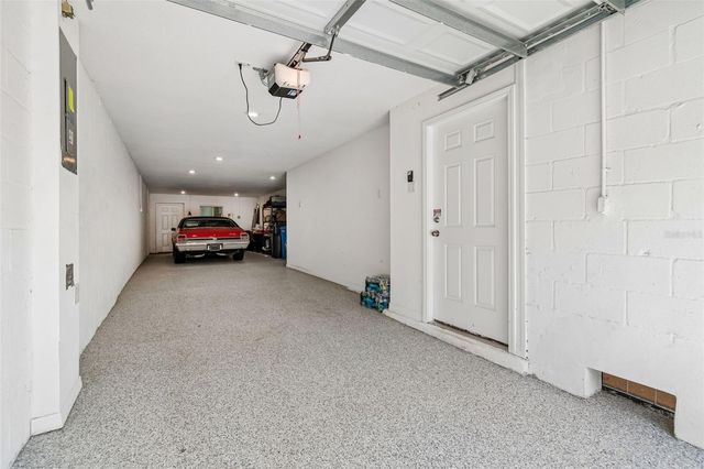 852 TENNYSON MILL CIRCLE, Tampa, FL 33619