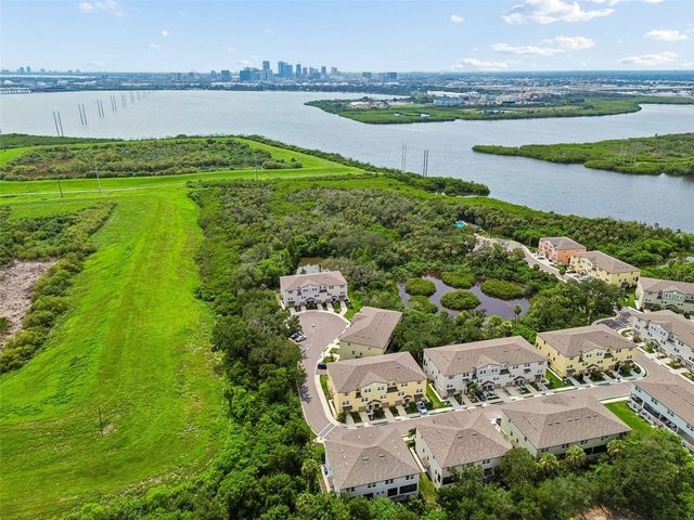 852 TENNYSON MILL CIRCLE, Tampa, FL 33619