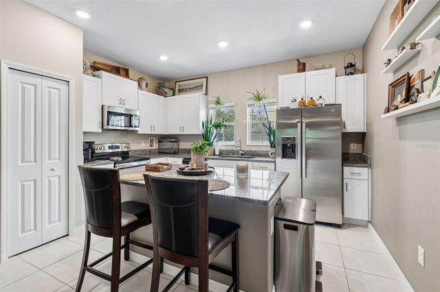 852 TENNYSON MILL CIRCLE, Tampa, FL 33619