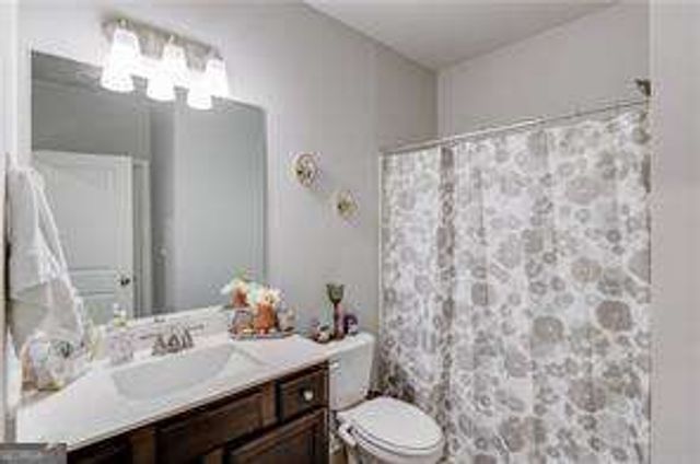 404 Henson Farm Drive, Loganville, GA 30052
