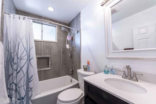 2642 Blue Ridge Circle, Simi Valley, CA 93065