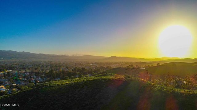2642 Blue Ridge Circle, Simi Valley, CA 93065
