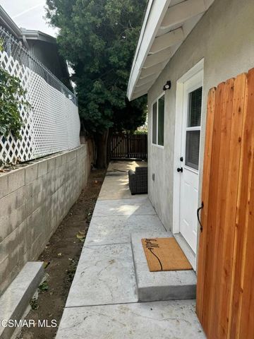 2642 Blue Ridge Circle, Simi Valley, CA 93065