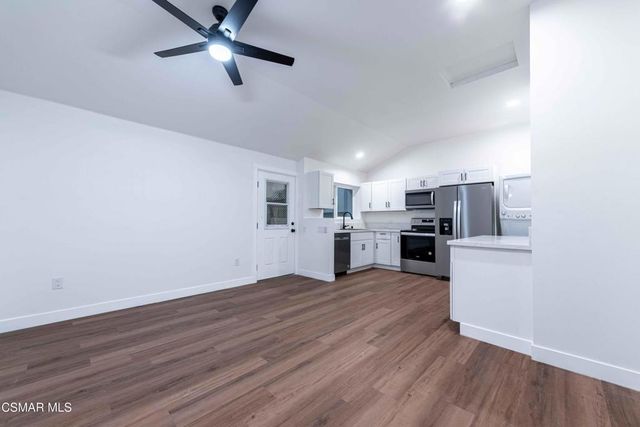 2642 Blue Ridge Circle, Simi Valley, CA 93065