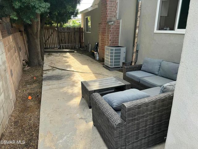 2642 Blue Ridge Circle, Simi Valley, CA 93065