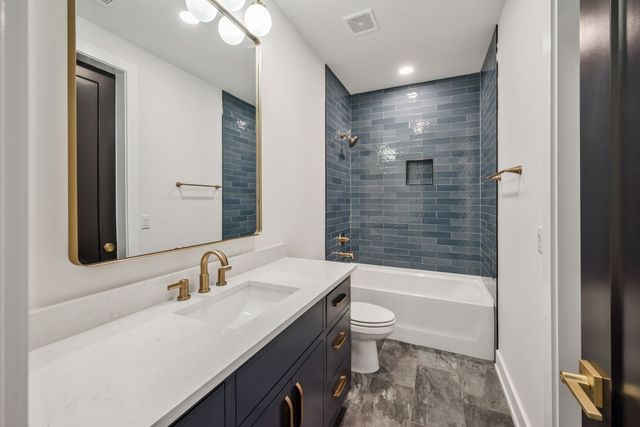 6308 Highway 100, Nashville, TN 37205