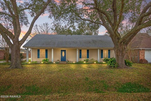 109 Sundown Drive, Broussard, LA 70518