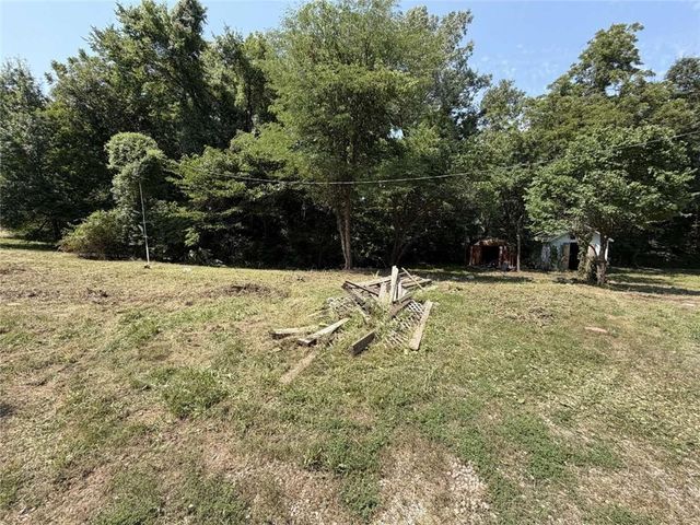 4705 N Koger Road, Sibley, MO 64088