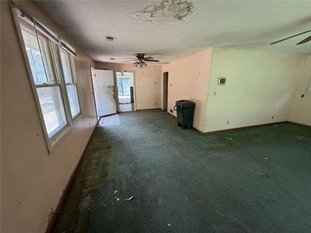 4705 N Koger Road, Sibley, MO 64088