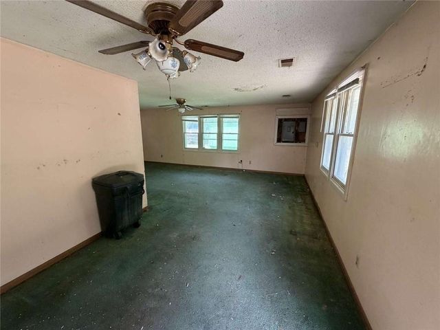 4705 N Koger Road, Sibley, MO 64088