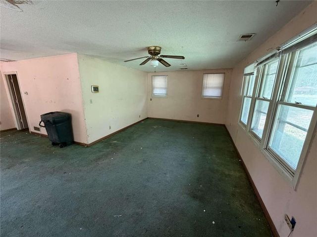 4705 N Koger Road, Sibley, MO 64088