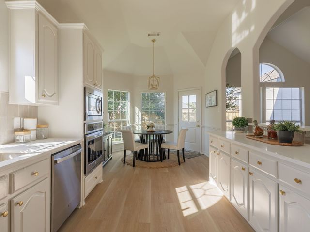 2807 Saint Maria Drive, Mansfield, TX 76063