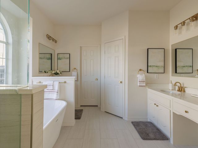 2807 Saint Maria Drive, Mansfield, TX 76063