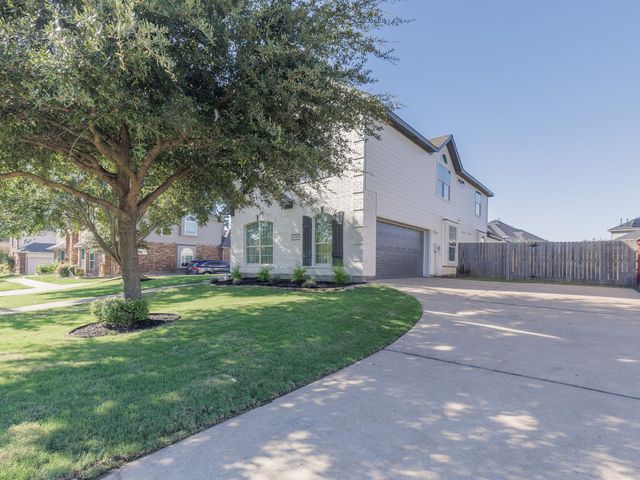 2807 Saint Maria Drive, Mansfield, TX 76063