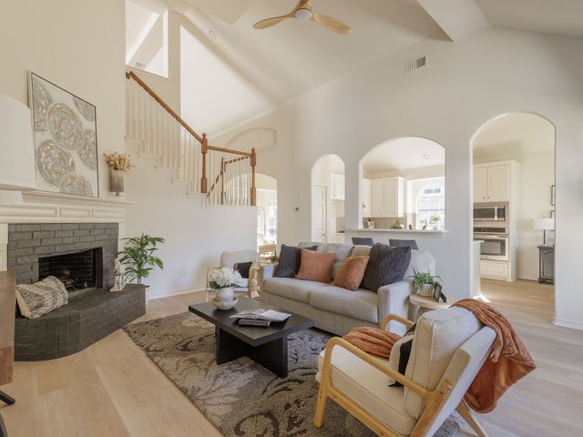2807 Saint Maria Drive, Mansfield, TX 76063