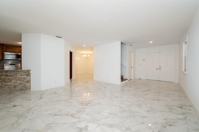 2379 NW 33rd Terrace, Coconut Creek, FL 33066