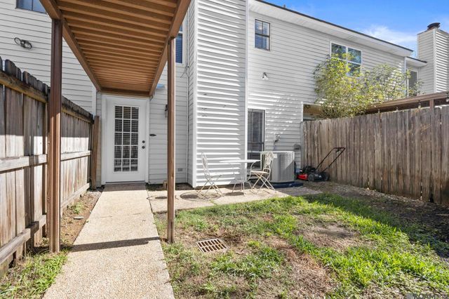 9817 Siegen Ln, Saint George, LA 70810