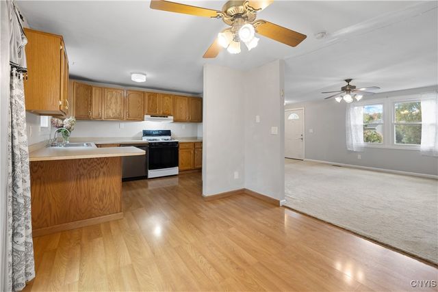 4987 Dahlia Circle, Clay, NY 13088