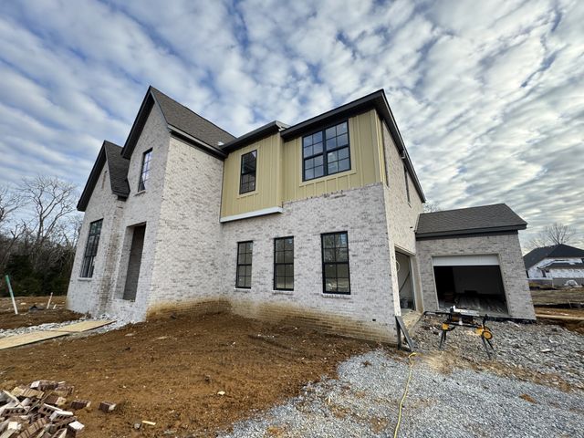 5166 High Park Hill Dr, Arrington, TN 37014