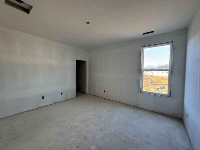 5166 High Park Hill Dr, Arrington, TN 37014