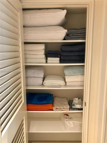 607 Ocean Dr 9K, Key Biscayne, FL 33149