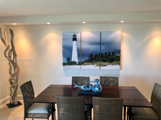 607 Ocean Dr 9K, Key Biscayne, FL 33149