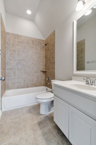 832 Dusty Trail, Little Elm, TX 76227