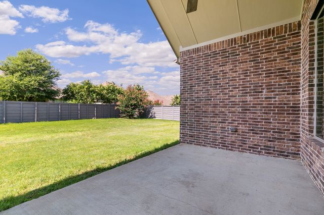832 Dusty Trail, Little Elm, TX 76227