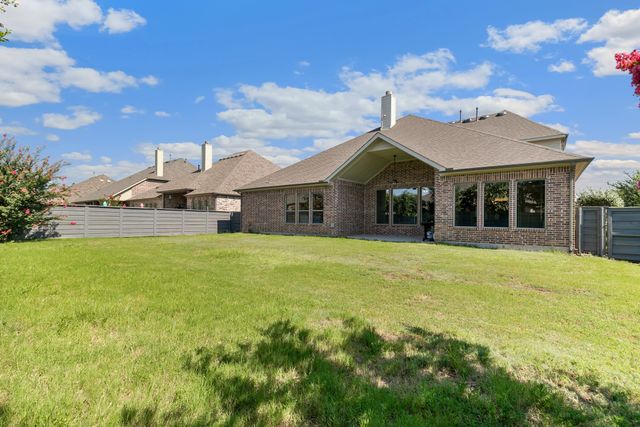 832 Dusty Trail, Little Elm, TX 76227