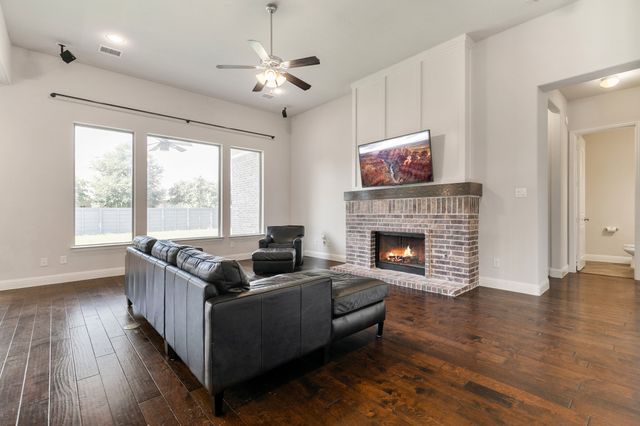 832 Dusty Trail, Little Elm, TX 76227