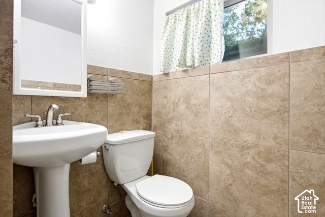 6461 S 2700 W, Taylorsville, UT 84129