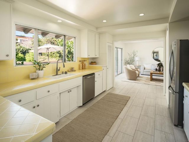 5926 Germaine Ln, La Jolla, CA 92037