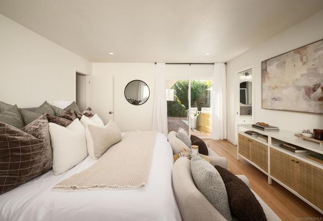 5926 Germaine Ln, La Jolla, CA 92037