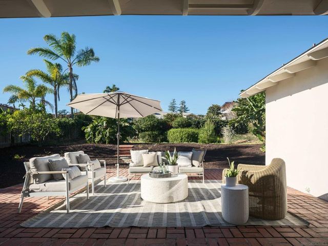 5926 Germaine Ln, La Jolla, CA 92037