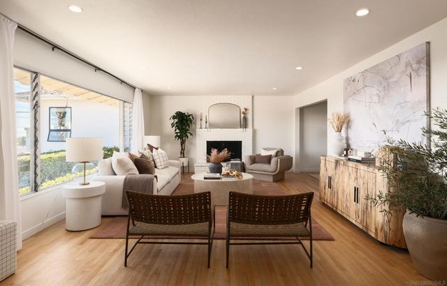 5926 Germaine Ln, La Jolla, CA 92037