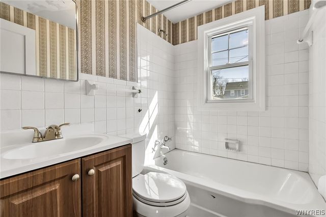 17 Newport Avenue, Buffalo, NY 14216