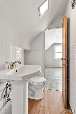 17 Newport Avenue, Buffalo, NY 14216