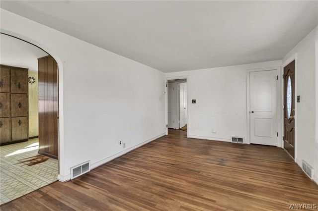 17 Newport Avenue, Buffalo, NY 14216